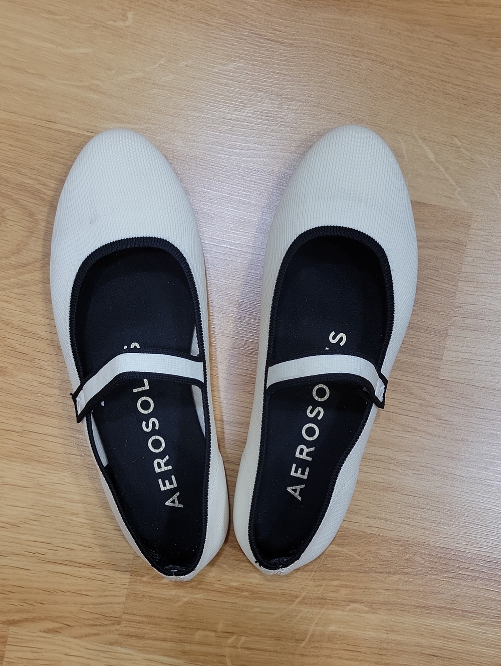 AEROSOLES Cream Mary Jane Ballet Flats with Black Trim